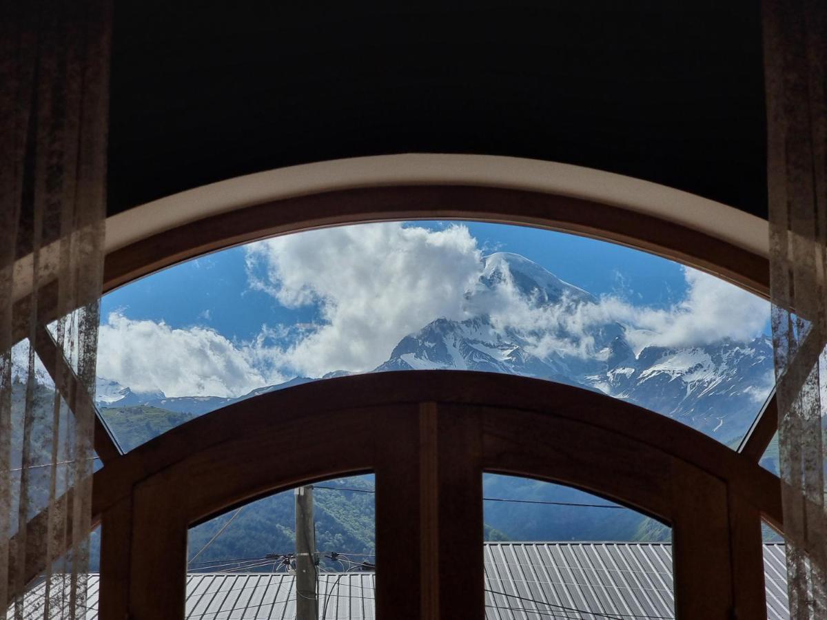 Graf Kazbegi Ξενοδοχείο Εξωτερικό φωτογραφία